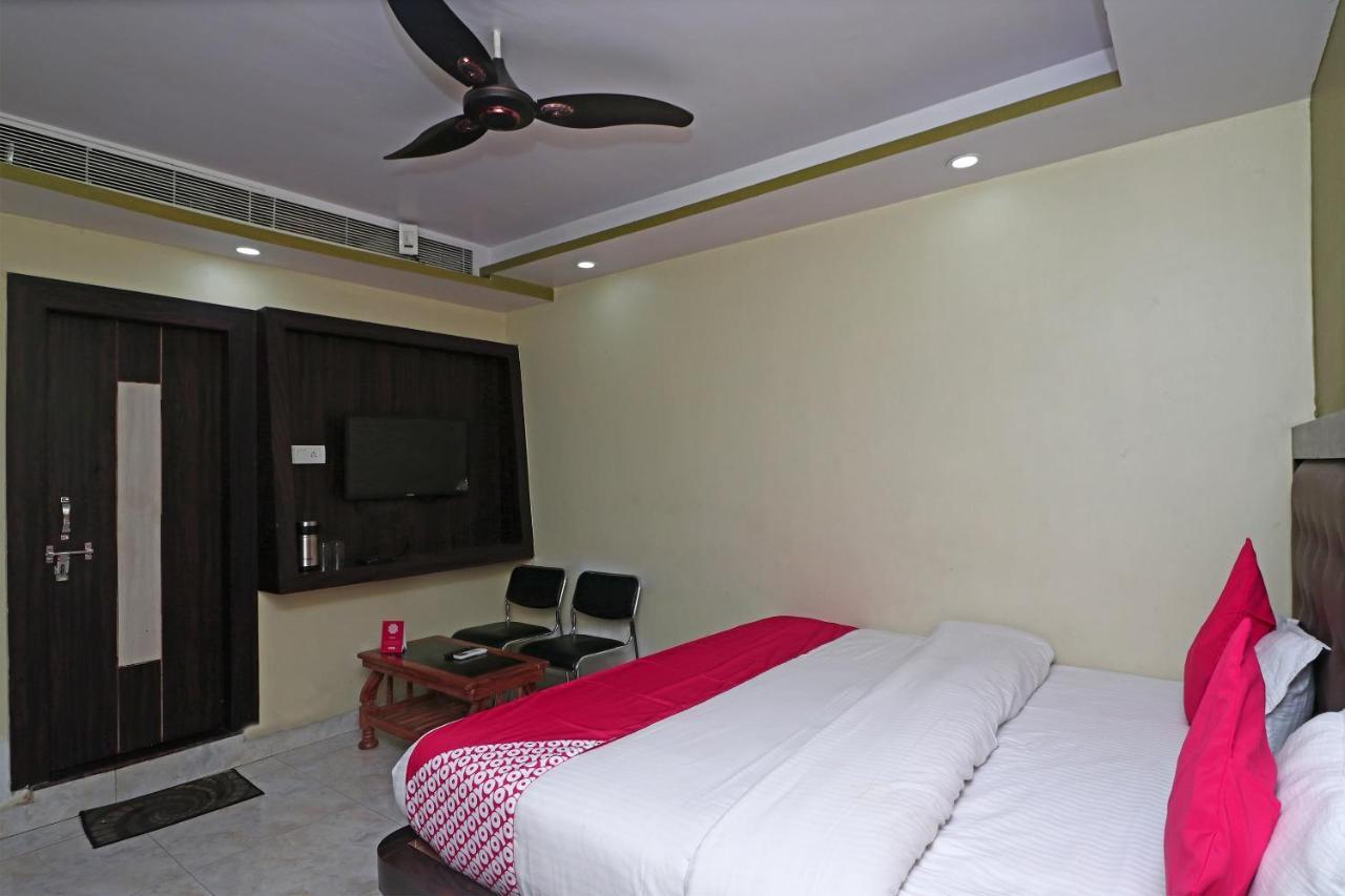 Oyo 15169 Hotel Rk Inn Lucknow Dış mekan fotoğraf
